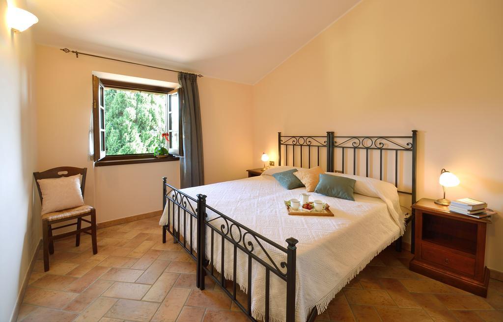 Agriturismo San Severo Пассиньяно-суль-Тразимено Номер фото